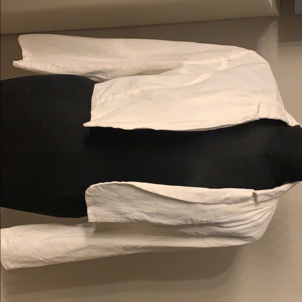 NWT - White crop top blazer